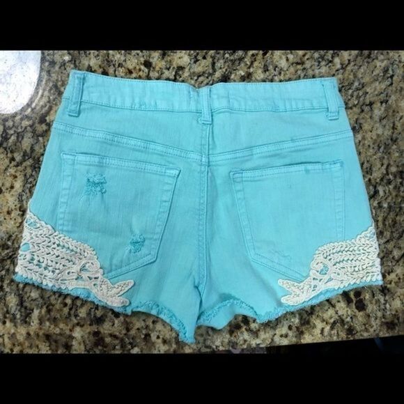 Adorable Altard State Lace Trim Shorts 27/5 - Picture 3 of 3